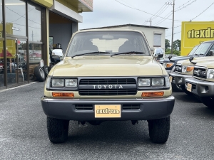 ランクル８０中東仕様