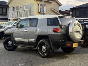 ＦＪクルーザーFJクルーザーカラーパッケージ入庫しました。
