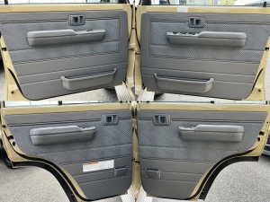 ランクル７０再販70限定車