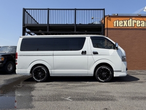 ハイエースバン特別仕様車　キャンプ　アウトドア　レジャー