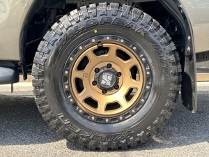 ハイラックスハイラックス　Z