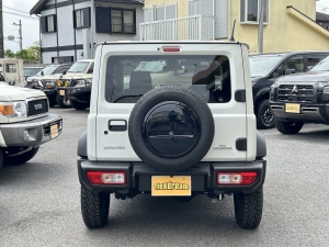 ジムニーシエラ低走行のジムニー入庫しました