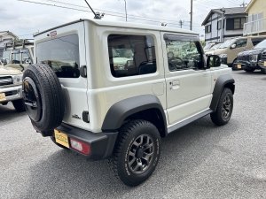 ジムニーシエラ低走行のジムニー入庫しました