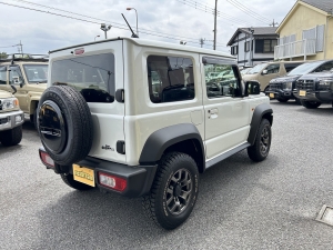 ジムニーシエラ低走行のジムニー入庫しました