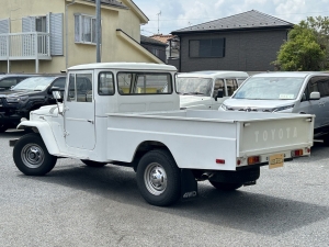 ランクル４０並行輸入左ハンドル