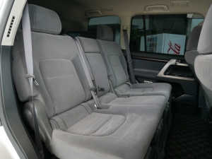 ランクル２００ARB4X4バンパー　ライノラック　リフトアップ