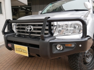 ランクル２００ARB4X4バンパー　ライノラック　リフトアップ
