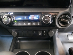 ハイラックス後期型　LINE-X