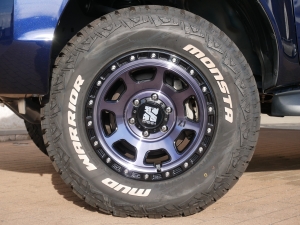 ハイラックス後期型　LINE-X