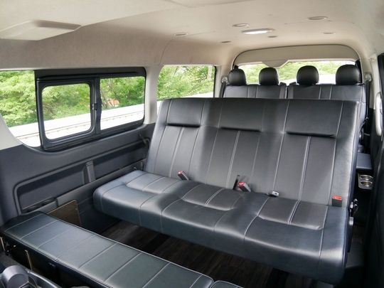 ハイエースＷ新車コンプリート ライトキャンピングカーFD-BOX2 車中泊出来る街乗り仕様車