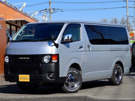 ハイエースＶアウトドア　キャンプ　車中泊　バンライフ　１BOX　ベッド　キャンピングカー