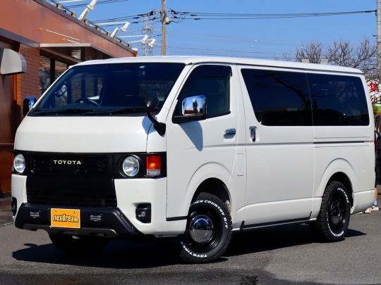 ハイエースＶアウトドア　キャンプ　車中泊　バンライフ　１BOX　ベッド　キャンピングカー