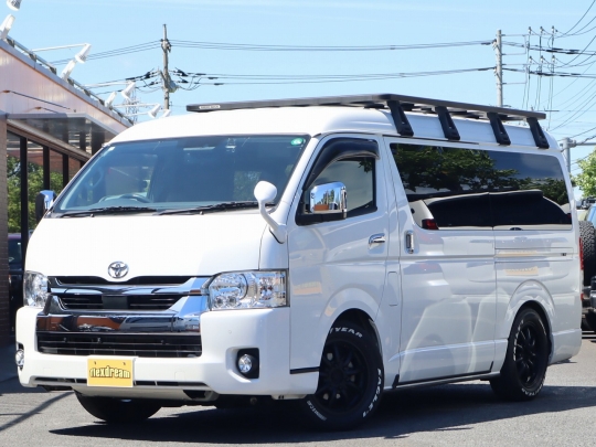ハイエースＷ車中泊　アウトドア　キャンプ