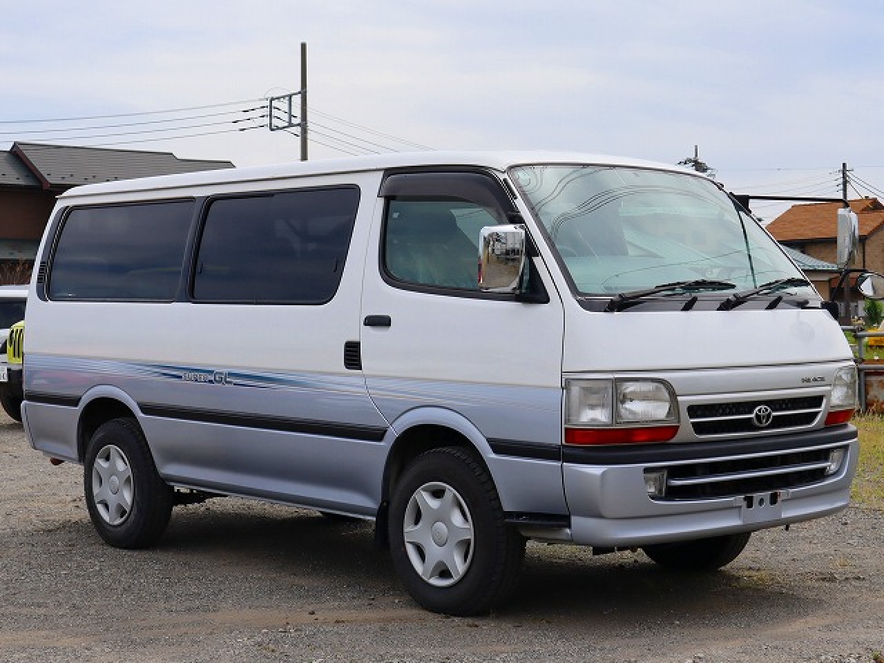 ハイエースバン　１．２５ｔ　２ＷＤ