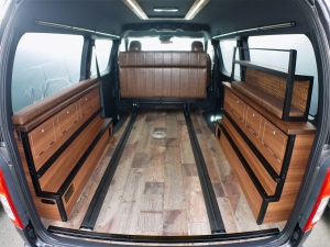 ハイエースバン新車コンプリート バンライフスタイル【FD-BOX7 Vanlife】無垢木材×アイアン家具