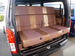ハイエースバン新車コンプリート バンライフスタイル【FD-BOX7 Vanlife】無垢木材×アイアン家具