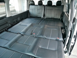 ハイエースＷ新車コンプリート ライトキャンピングカーFD-BOX2 車中泊出来る街乗り仕様車