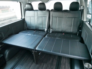 ハイエースワゴン新車コンプリート ライトキャンピングカーFD-BOX2 車中泊出来る街乗り仕様車