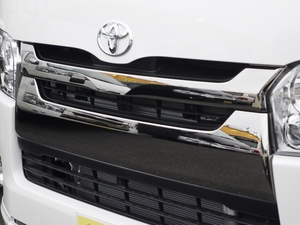 ハイエースバン4型新車　シーケンシャル６AT