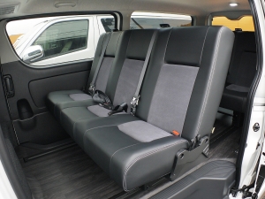 ハイエースバン4型新車　シーケンシャル６AT