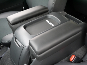 ハイエースバン4型新車　シーケンシャル６AT