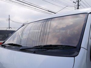 ハイエースワゴンキャンピングカー　車中泊　3列シートシートアレンジ　内装架装