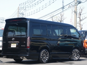 ハイエースワゴン3型ハイエースRevoシート付きカスタムコンプリート！