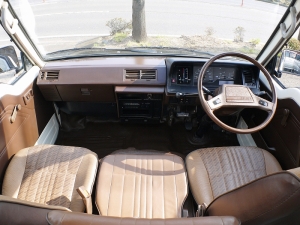 ハイエースバン旧車1BOXカスタム　50系ハイエースYH61V