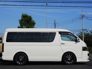 ハイエースワゴンハイエース200系ワゴンGLカスタムコンプリート