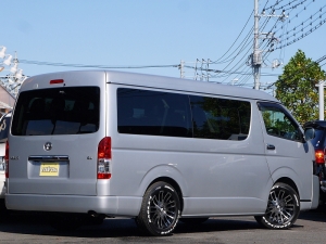 ハイエースワゴンワゴンGL 　カスタム　ローダウン