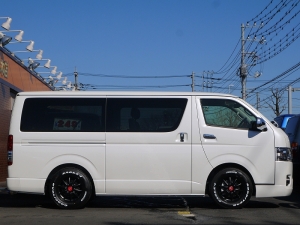 ハイエースバンダークプライム　カスタム　コンプリート