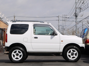 買取・下取り直販車ジムニー　リフトアップ　カスタム済み