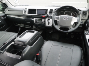 ハイエースワゴンハイエースライトキャンピングカー　FD-BOX2T