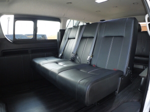 ハイエースワゴンハイエースライトキャンピングカー　FD-BOX2T