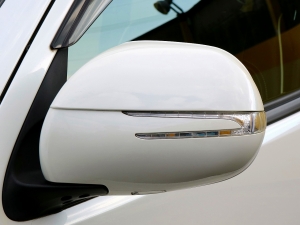 ハイエースワゴンREVOシート付シートアレンジ車両