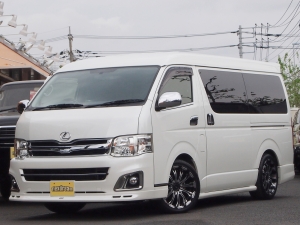 ハイエースワゴン3型ハイエースワゴン　カスタム済み