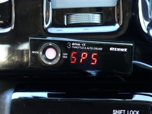 ハイエースバン200系ハイエース　FD-classic丸目換装
