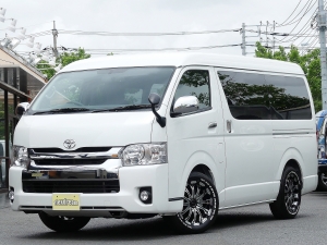 ハイエースワゴン新車アウトレット新型　シーケンシャル　６速ＡＴ　ワゴン