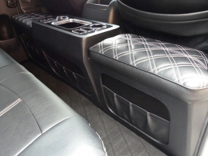 ハイエースバン4型S-GLフルエアロカスタム済み中古車両