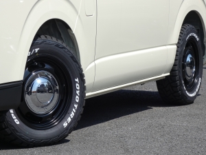 ハイエースバンハイエース　丸目　クラシックカスタムスタイル