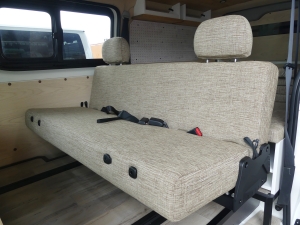 ハイエースバンハイエースバン　vanlife