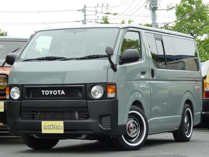 ハイエースバン200系ハイエース　S-GL　丸目換装クラシックカスタム