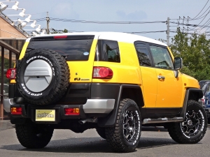 ＦＪクルーザーFJクルーザー　2インチアップカスタム　