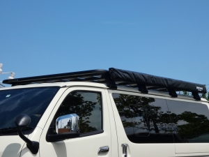 ハイエースバンハイエース　flexdream丸目クラシックスタイルカスタム