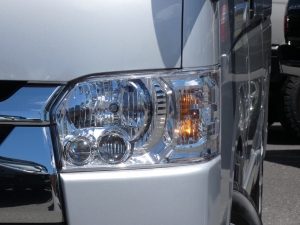 ハイエースバン新車ハイエースバン　DX　5速マニュアル車