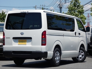 ハイエースバン新車ハイエースバン　DX　5速マニュアル車