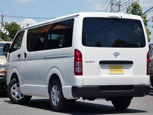 ハイエースバン新車ハイエースバン　DX　5速マニュアル車