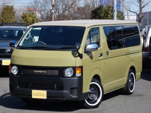 ハイエースバンハイエース丸目フェイスクラシックカスタムスタイル
