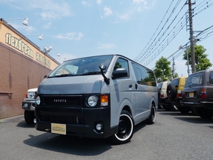 ハイエースバンハイエースS-GL　丸目クラシックカスタム