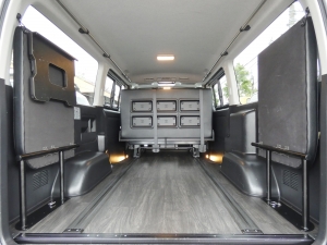 ハイエースバンflexdreamライトキャンピングカーFD-BOX5　8人乗り仕様車